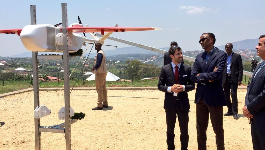 Rwandan president Paul Kagame launching a drone on October 14, 2016 in Muhanga District was taken by Cedric Kagimbanyi (@kagcedRW) and shared on Twitter Cedric KagimbanyiTwitter
