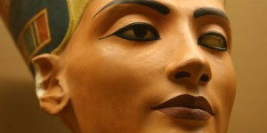 The Role of Cosmetics & Makeup in Ancient Egypt